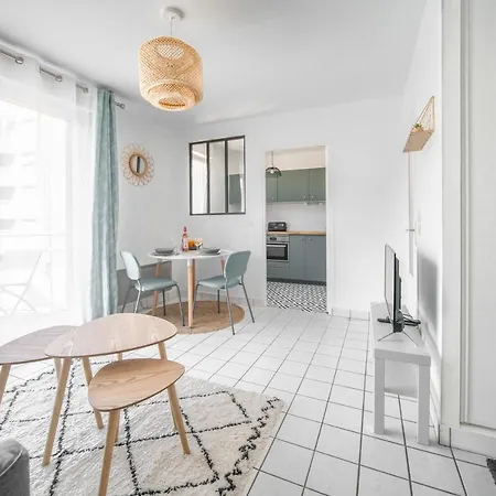 #l'amadeo#parking Privee/balcon/lumineux/qrt Calme Clermont-Ferrand