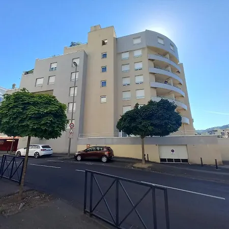 #l'amadeo#parking Privee/balcon/lumineux/qrt Calme Apartment